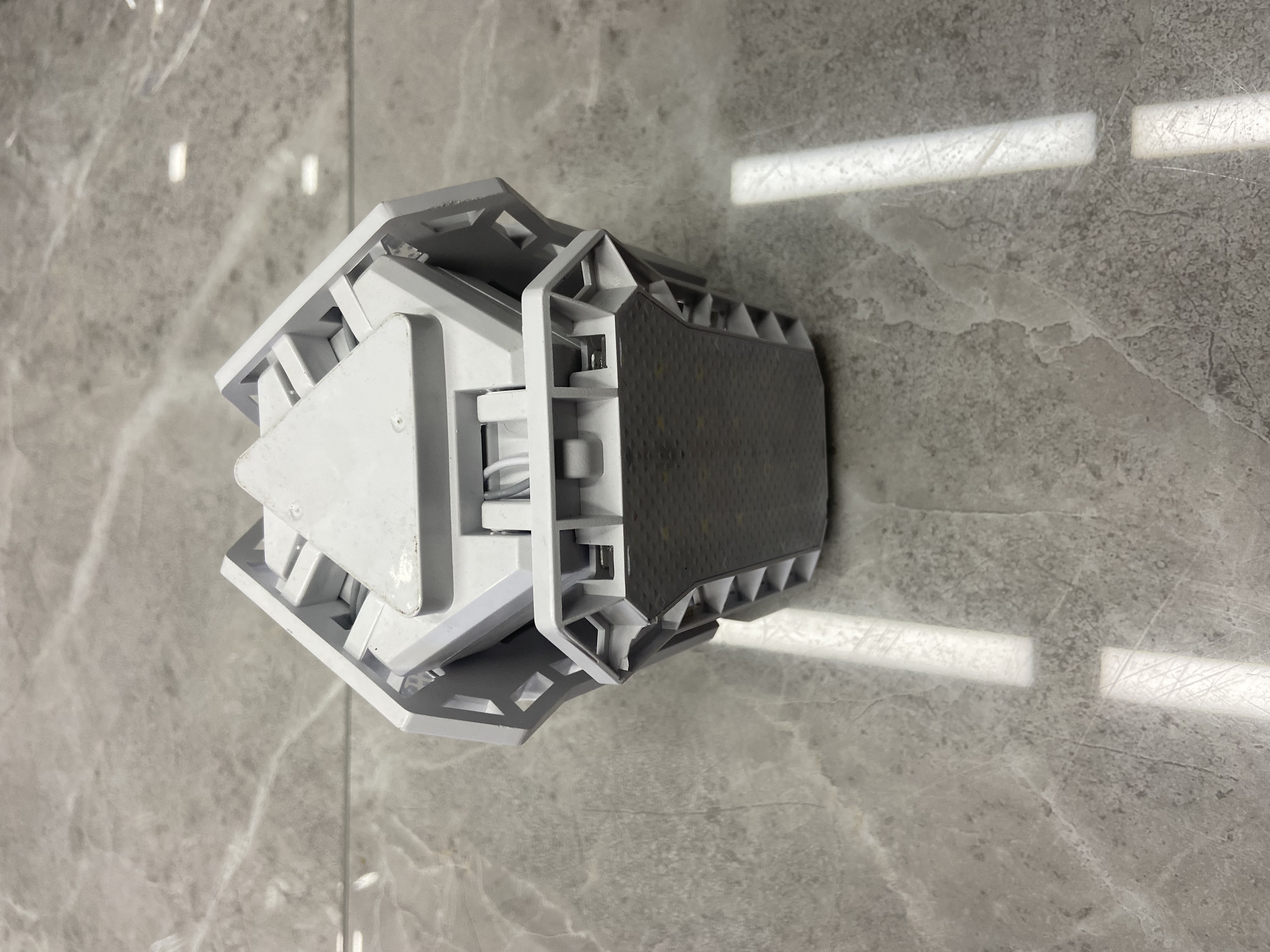 Led White Diamond Folding 3 Leaves (Wide Pressure)(Narrow Pressure) 45W Actual Power 30W High-Power Ultra-Bright Energy-Saving Indoor And Outdoor Lighting details Picture