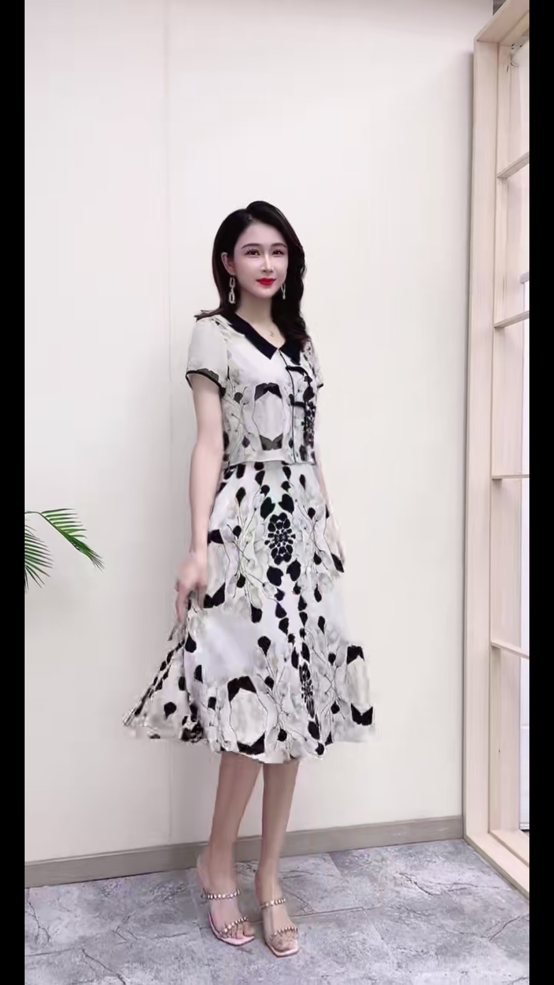 23 new women's fashion point floral dress