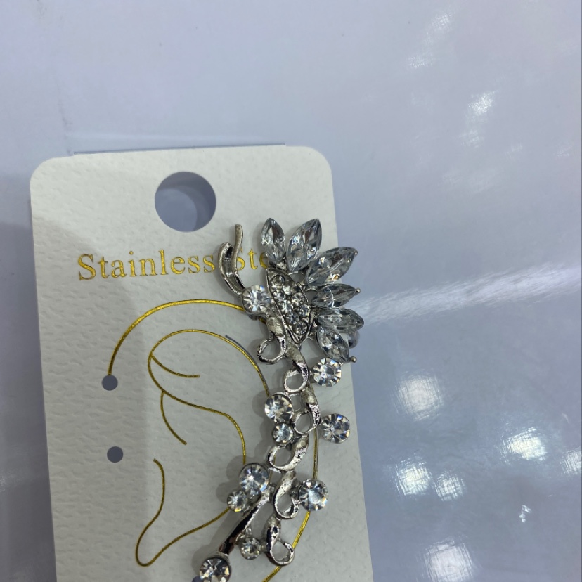 超闪法式小众轻奢简约设计感蝴蝶耳骨夹女高级感百搭饰品