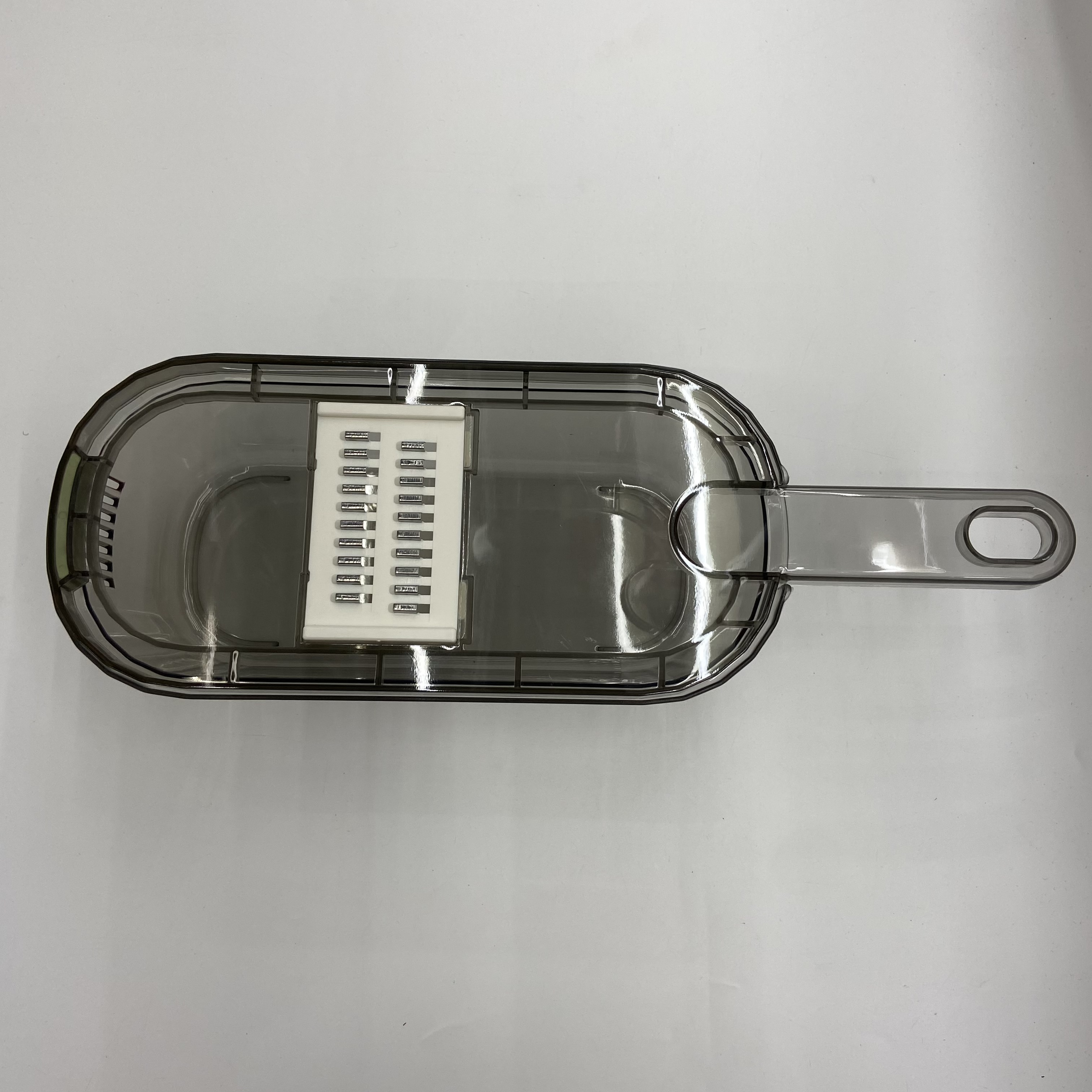 Multi-functional basket vegetable cutter, potato slicer, grater, kitchen cutting board, grater, household radish slice scraper Specification image