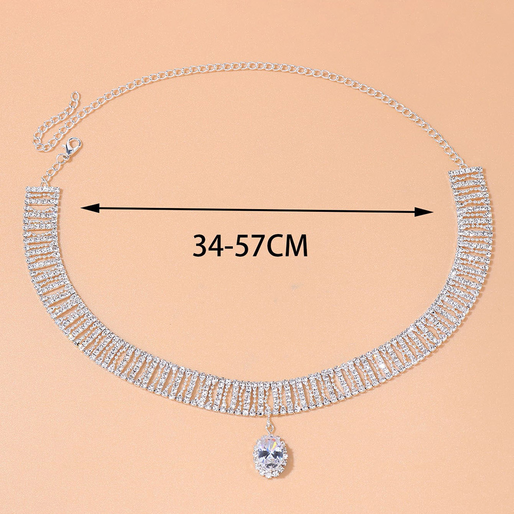 New cross-border products from Europe and America, trendy and versatile, shiny pendant necklace, fashionable and light luxury, hollowed-out rhinestone necklace cxzs Application Scenario