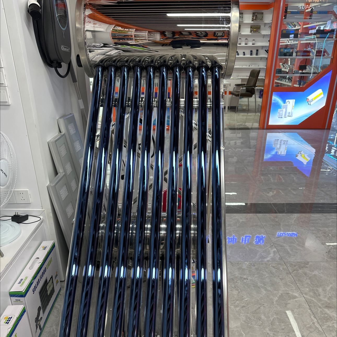 太阳能热水器