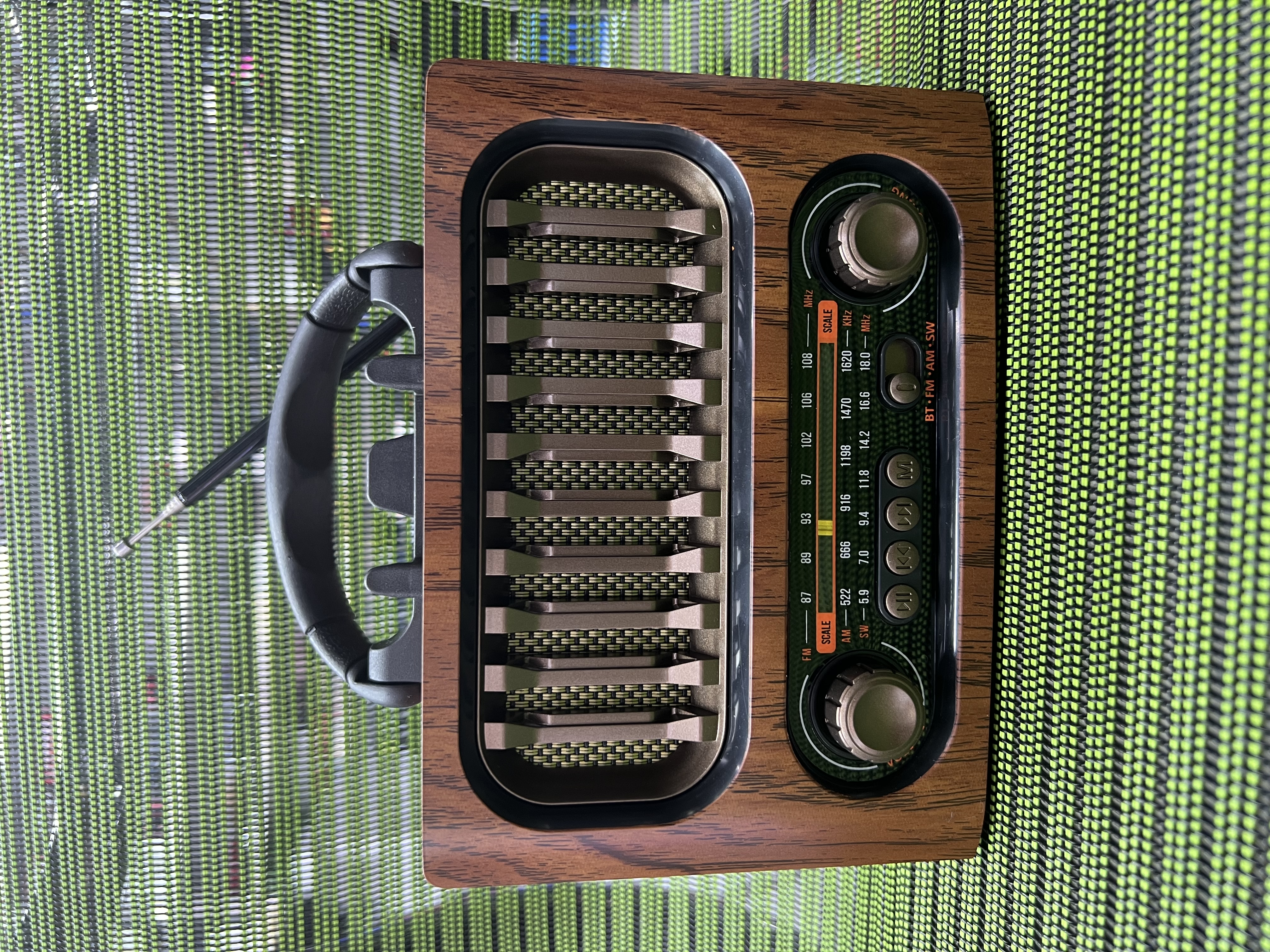 M-1930Bt Radio