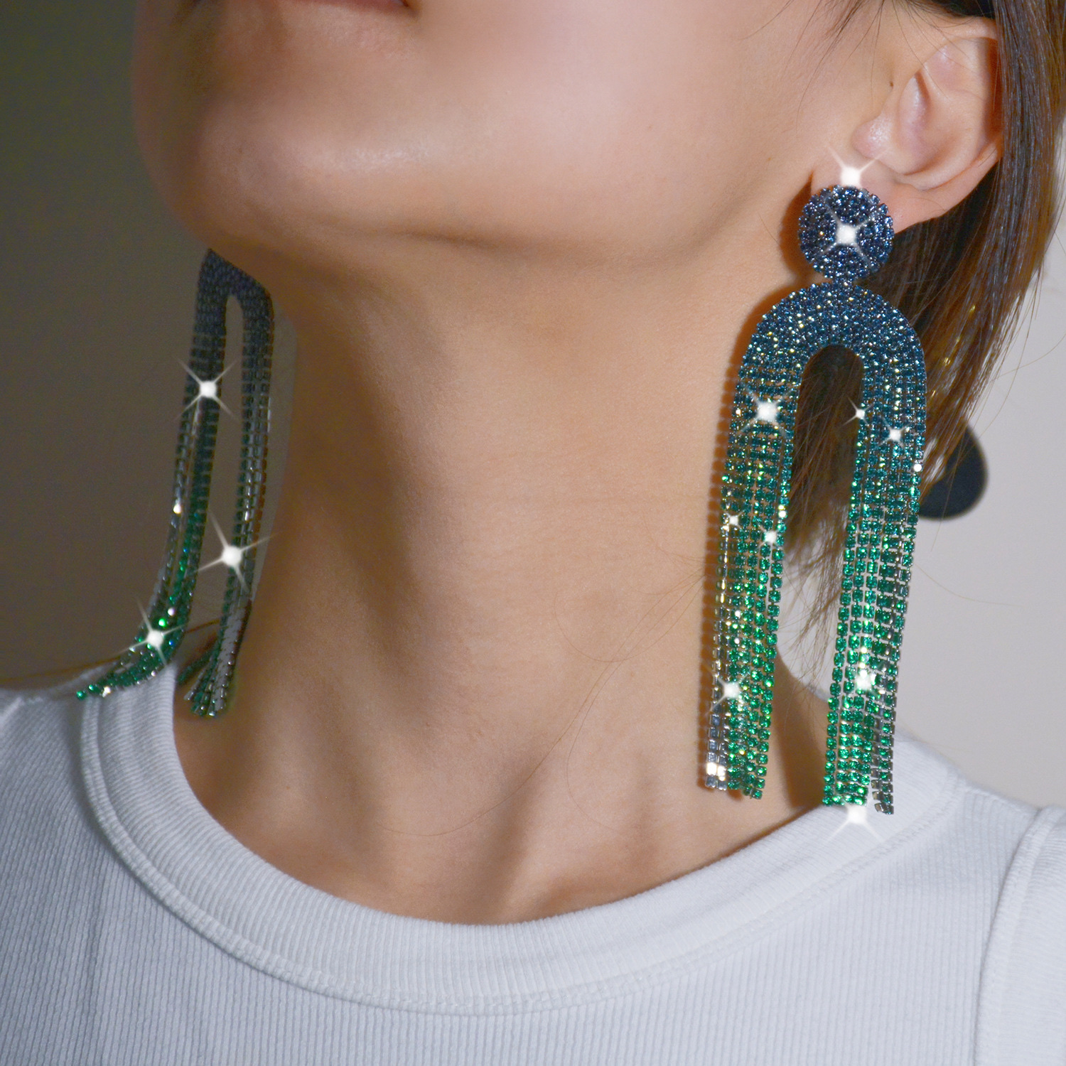 Cross-border new long tassel gradient colored diamond European and American earrings, unique and dazzling, high-end for the evening, full diamond cxzs