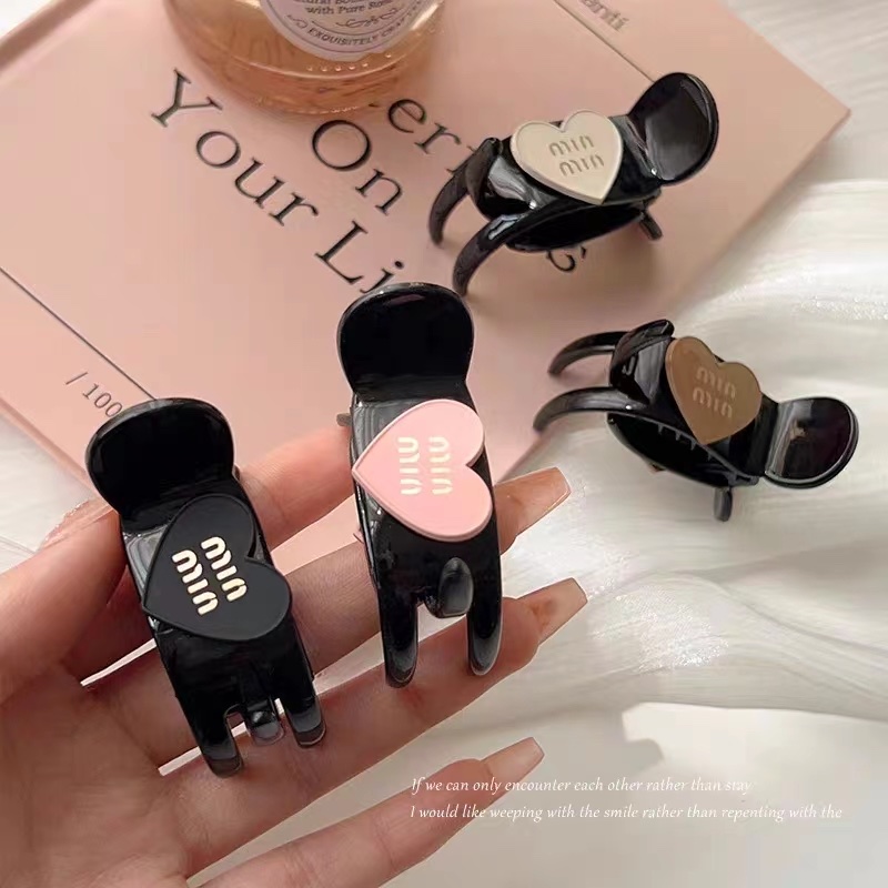 High ponytail fixing magic tool: Hair clip, heart-shaped bun bun, hair clamp, feminine hair clip, headwear, back of the head