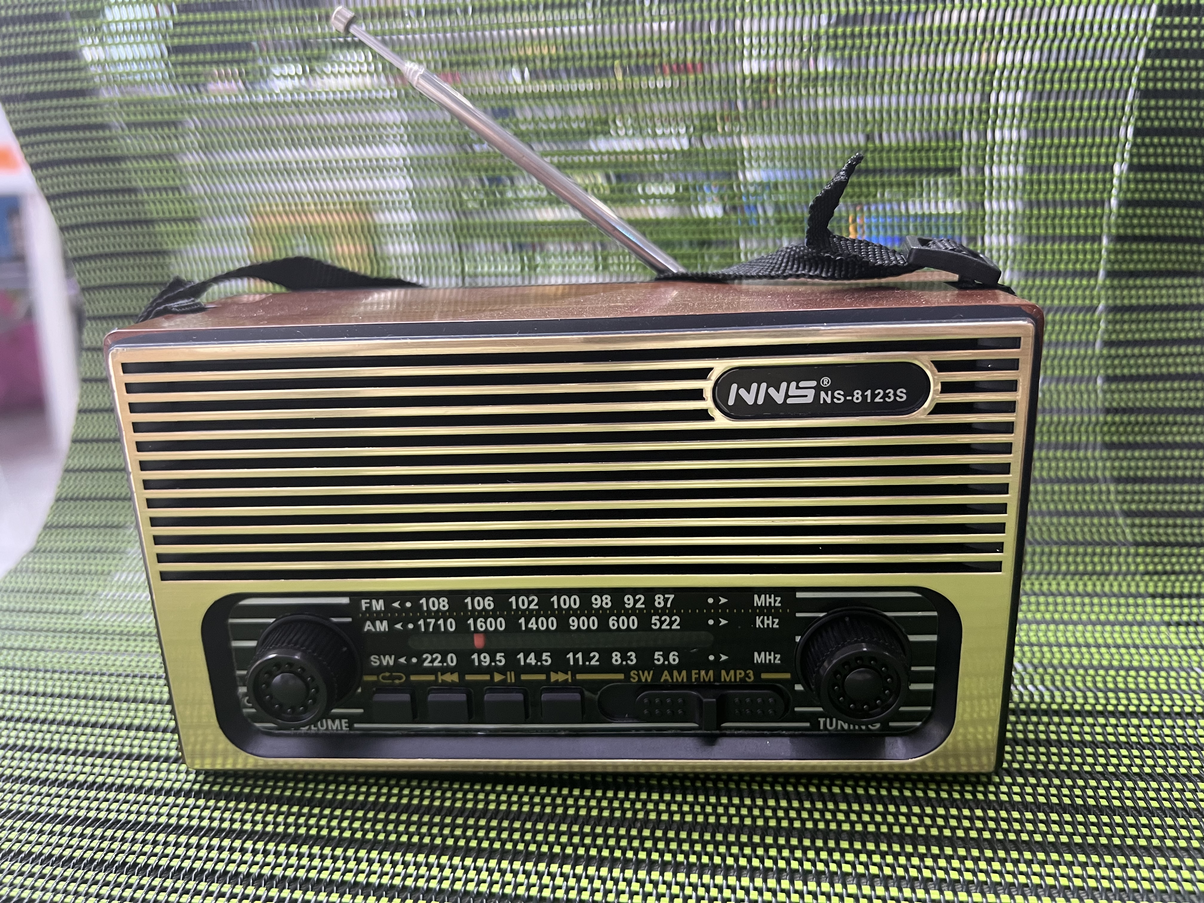 Radio Ns-8123S