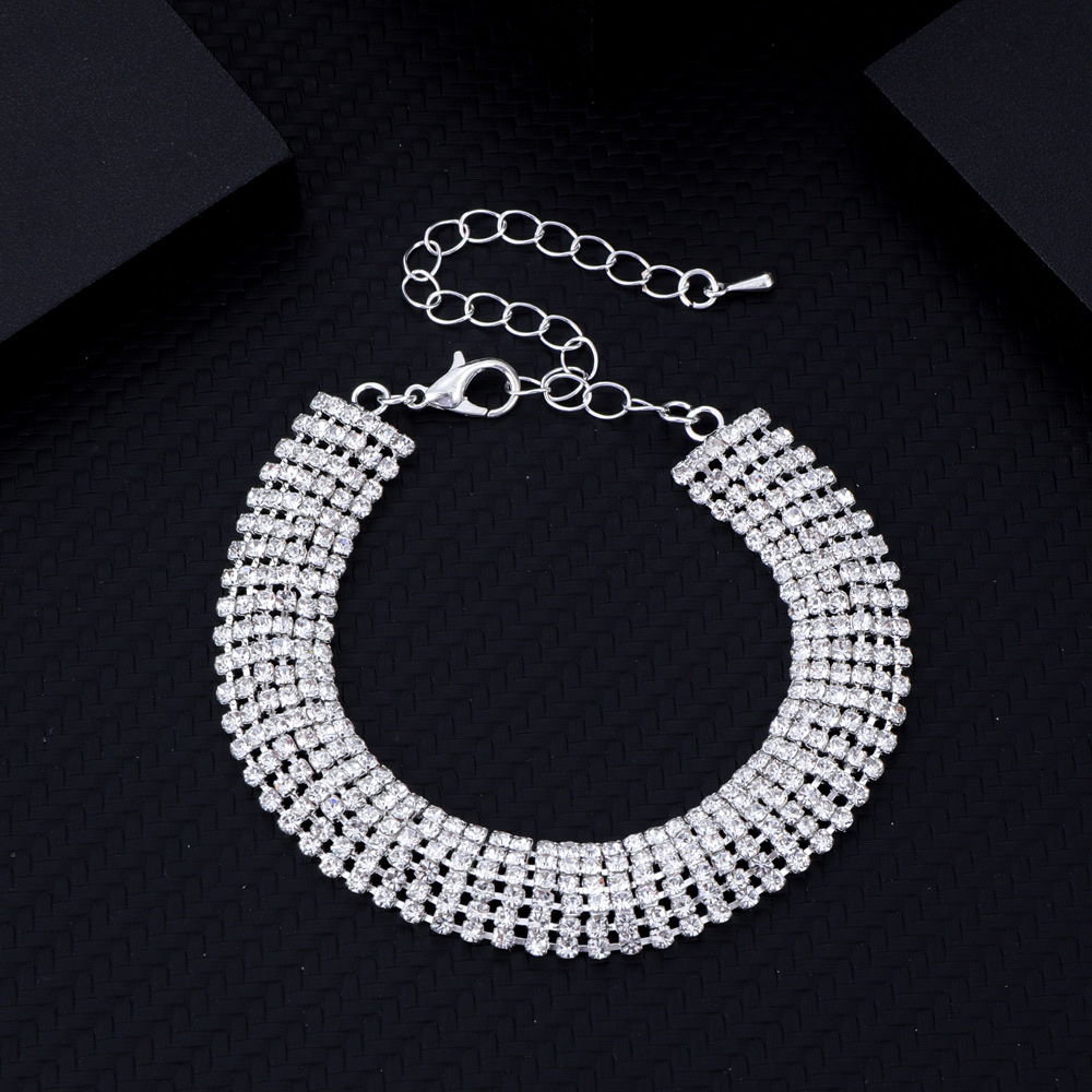 Fashionable rhinestone claw chain glass pendant necklace three-piece set for brides, European and American banquet necklace Cxzs details Picture