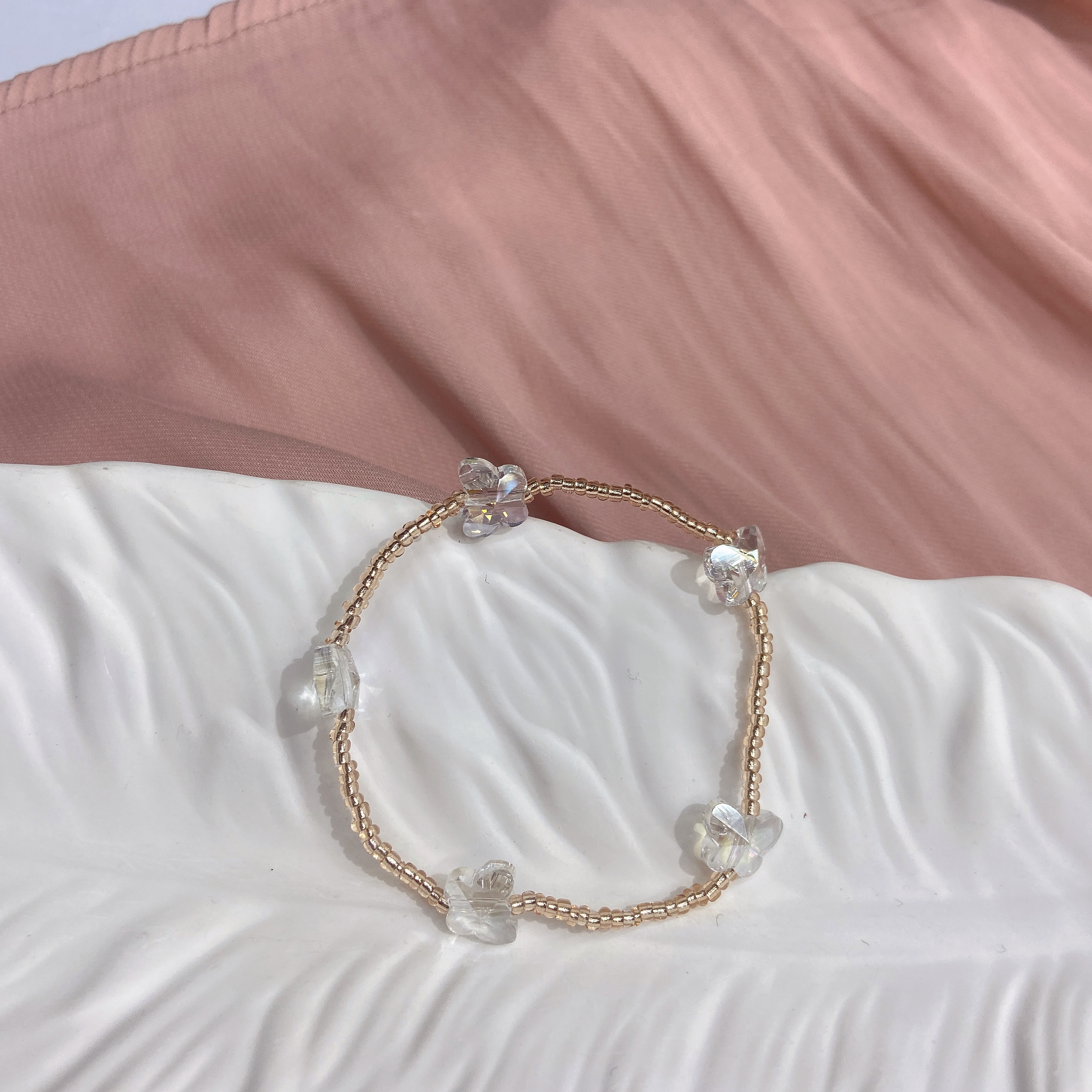 Butterfly bracelet Application Scenario