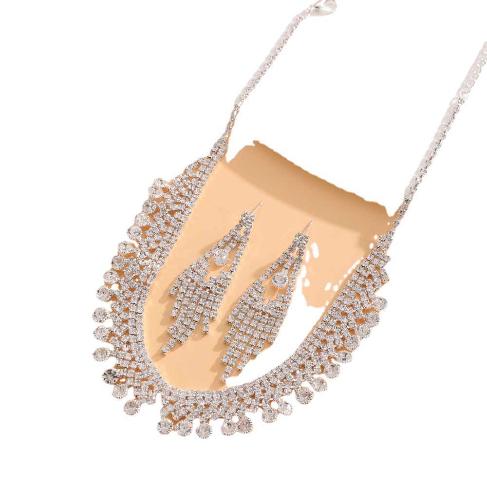 Jewelry wholesale, luxurious and elegant, dinner party, women's crystal hollowed-out necklaces and earrings cxzs Item Picture