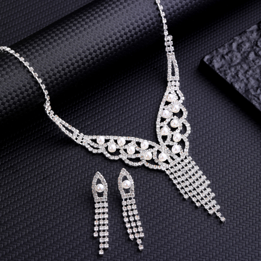 European and American retro full diamond pearl tassel collarbone necklace, earrings, claw chain, rhinestone dress, versatile necklace cxzs Specification image