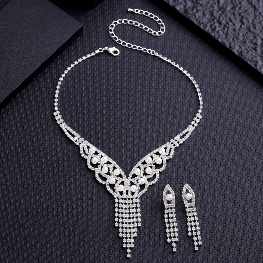 European and American retro full diamond pearl tassel collarbone necklace, earrings, claw chain, rhinestone dress, versatile necklace cxzs details Picture