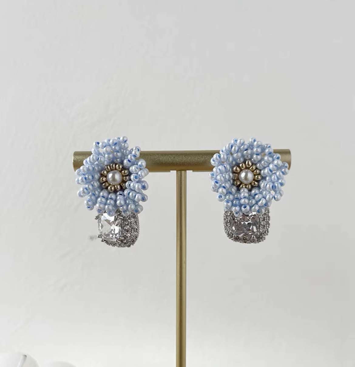 Korean Retro Light Luxury High-Grade Original Hand-Designed Flower Zircon Earrings Fate Season details Picture