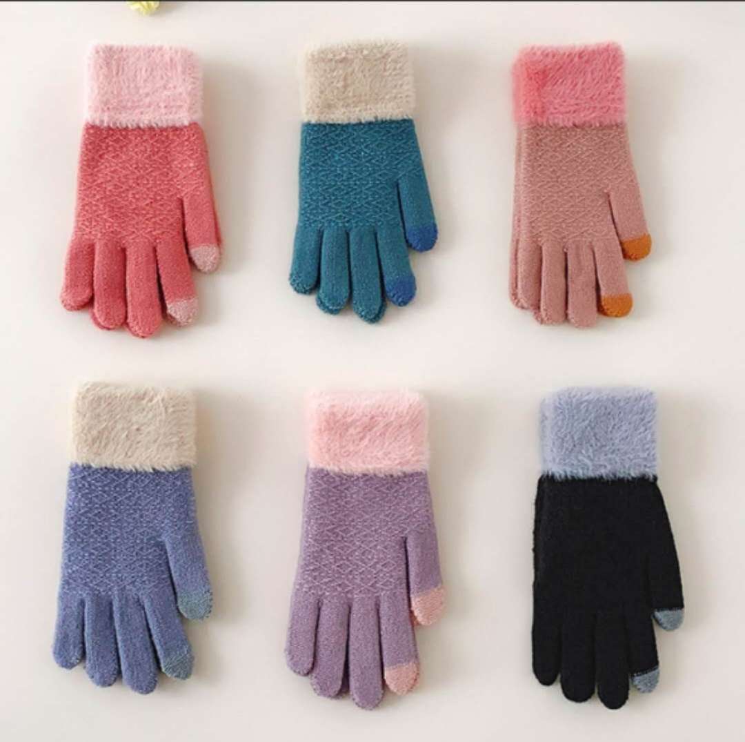 Classic and fashionable best-selling knitted fleece gloves, warm knitted gloves 5 details Picture