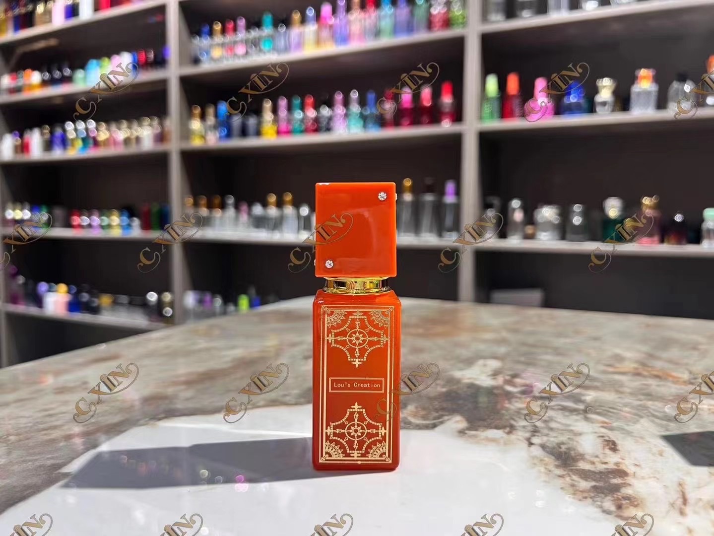 Houde Glass Factory's perfume bottle electroplating, gilding and engraving glass bottle cap nozzle Specification image