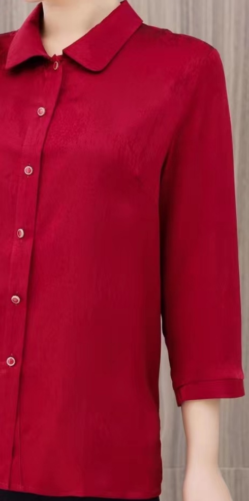 2023 New women's autumn and winter tops: Long-sleeved cardigan, silk-like red shirt for middle-aged and elderly people Item Picture
