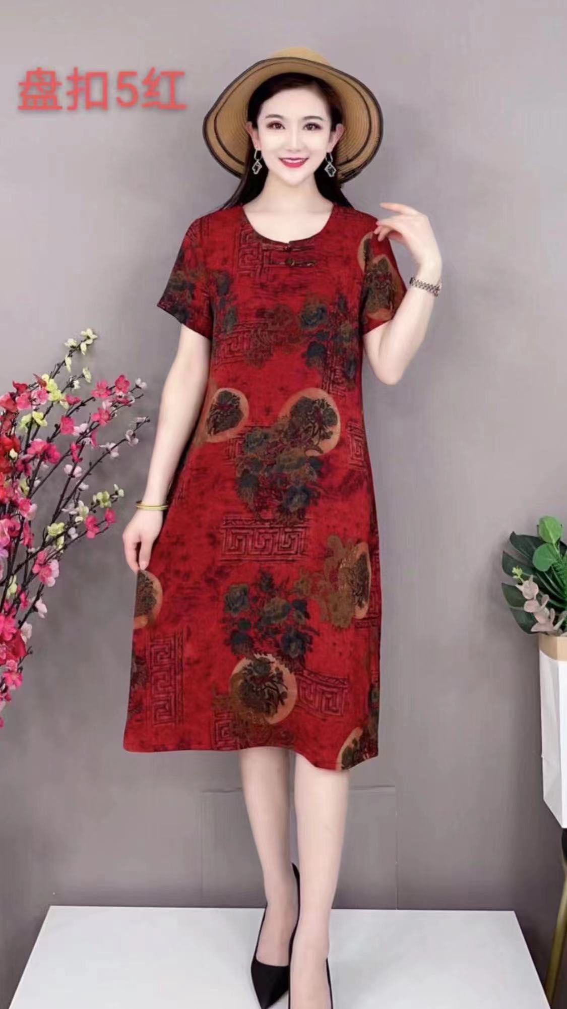 2023 New Women's Wear silk button-up dress for middle-aged and elderly people with short sleeves Item Picture