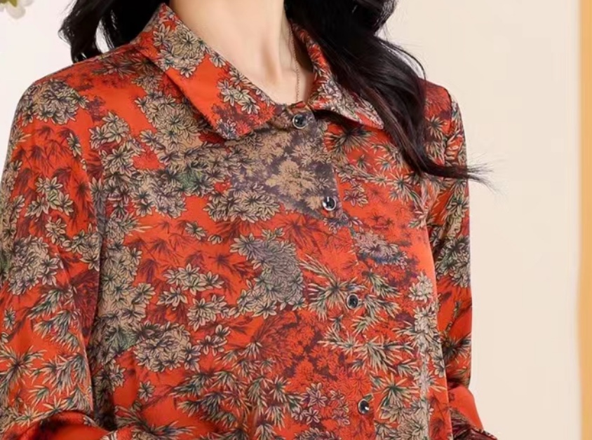 2023 New women's autumn and winter tops: Long-sleeved cardigan for middle-aged and elderly people, silk-like orange floral blouse Specification image