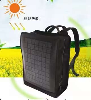 太阳能背包