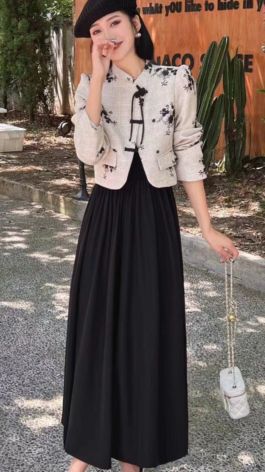 2023 New Women's Autumn and Winter two-piece long-sleeved cardigan dress set Item Picture