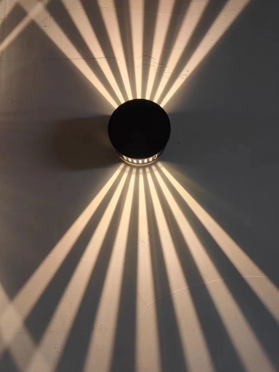 Outdoor Wall Lights Can Be Rotated Specification drawing
