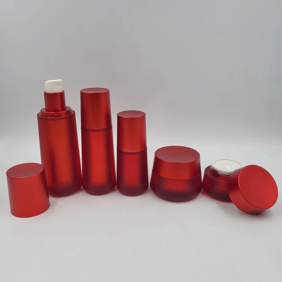Houde Glass Factory customizes cream bottles of 10ml, 20ml, 30ml and 50ml lotion bottles based on samples