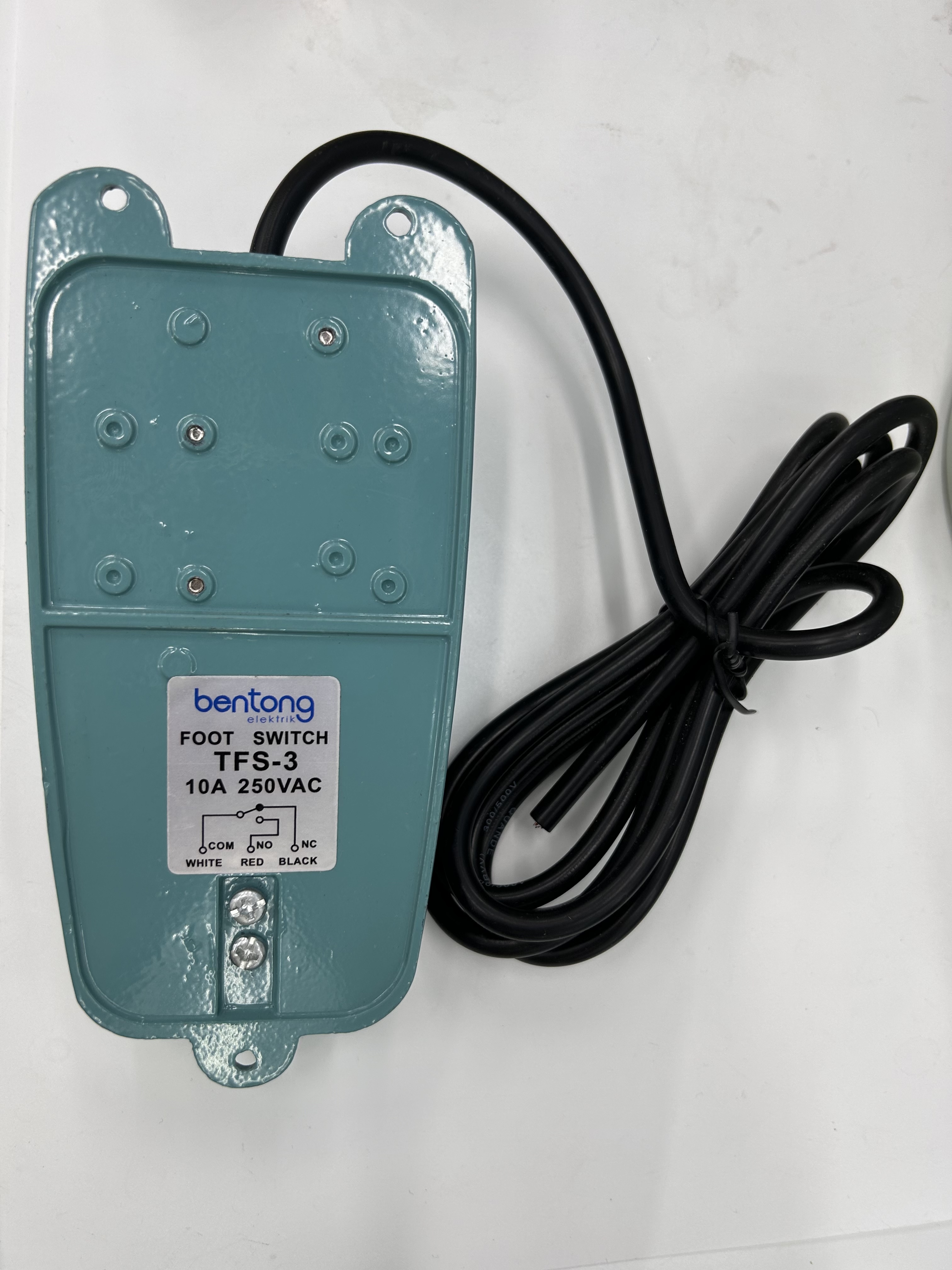【Bentong】 Foot Switch Tfs-3 10A/250Vac details Picture