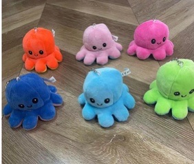 Octopus Marine animal cartoon pendant with reversible expressions on both sides, cross-border e-commerce platform plush keychain