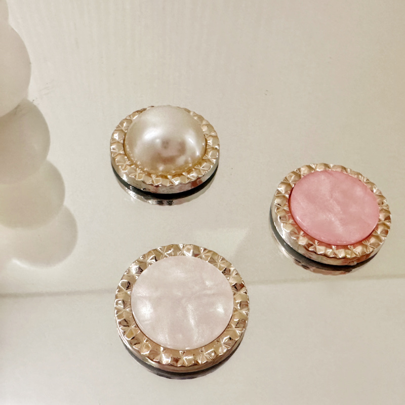 Plastic flat-bottomed three-color buttons 11 Specification image