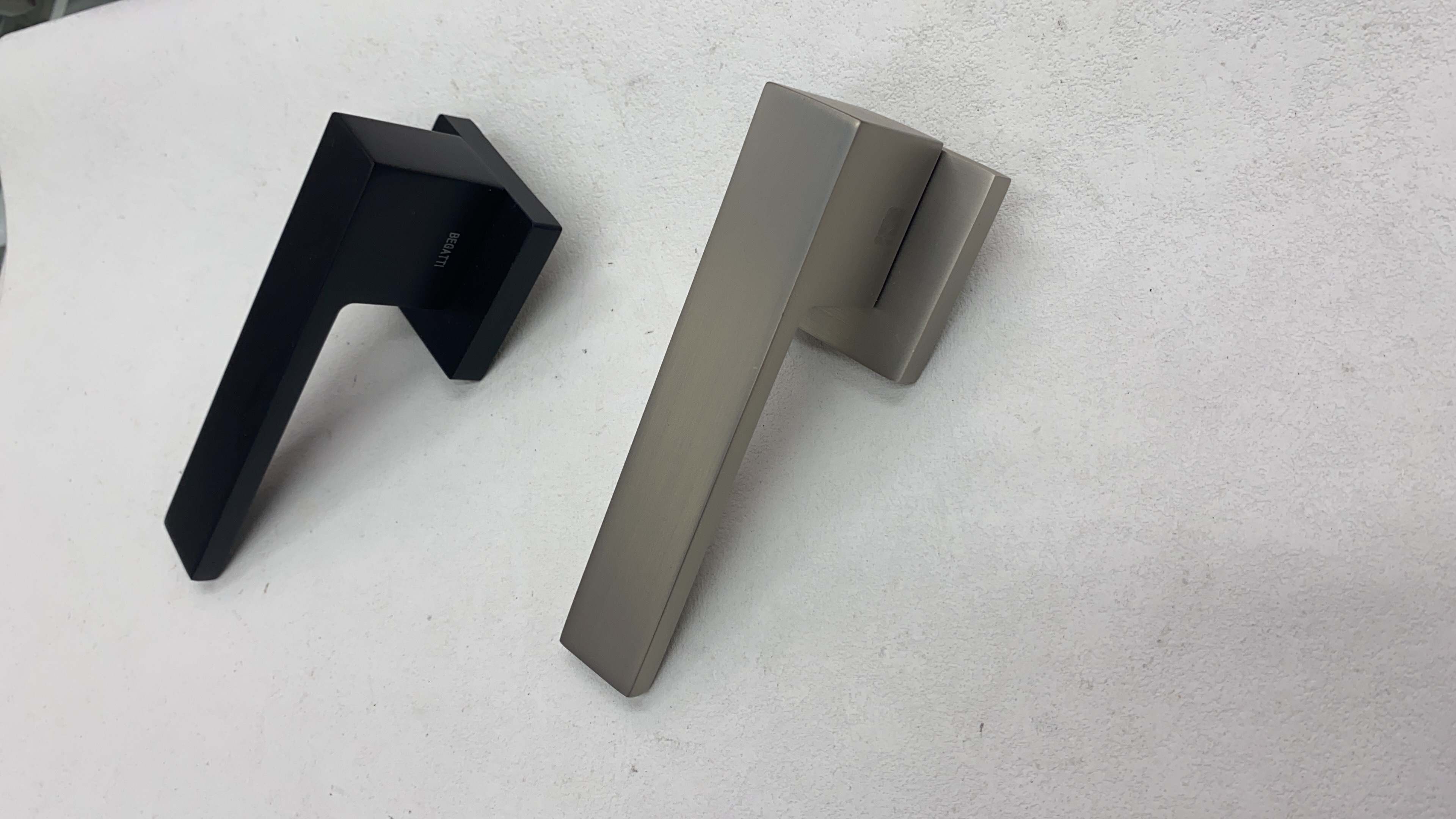 The New Popular Simple Door Handle Aluminum Alloy Is Available In A Variety Of Colors