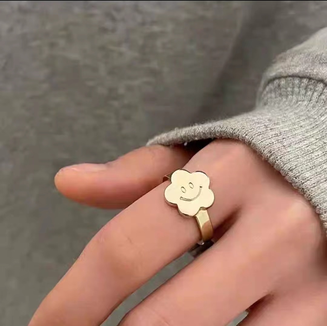 Niche Design Gold Plated Smiley Ring Design Sense Open Index Finger Ring Specification drawing