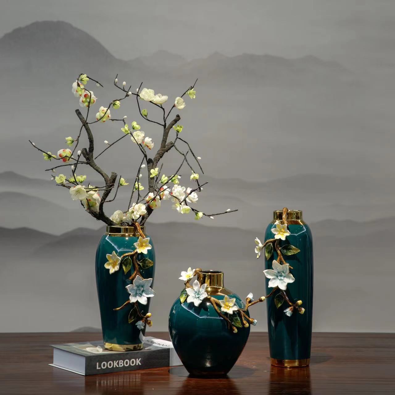 Ceramic handicraft ornaments, enamel painting craftsmanship Specification image