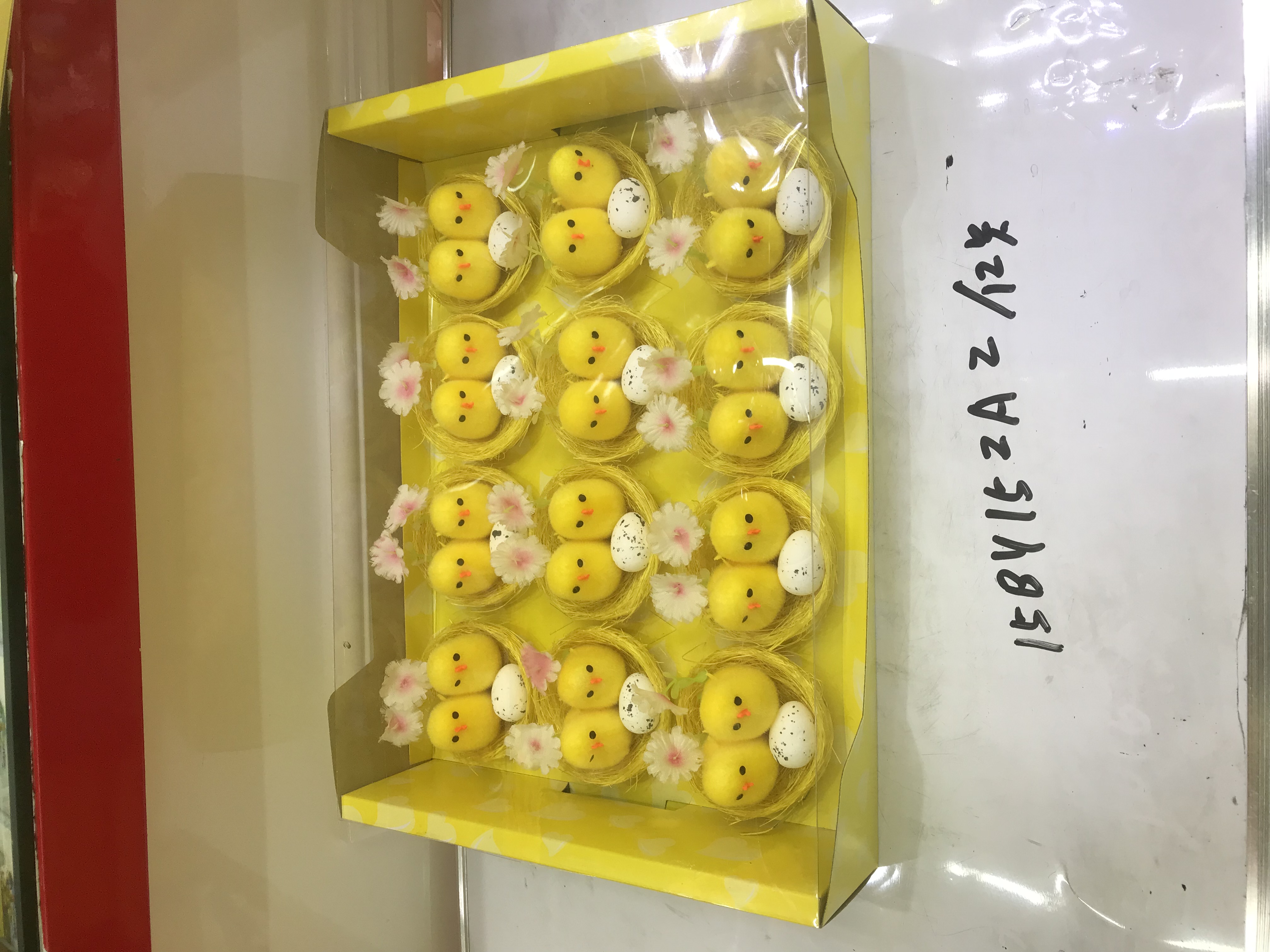 复活节彩蛋，复活节小鸡，复活节兔子，万圣节南瓜灯，万圣节稻草人，万圣节礼盒，五颜六色的蝴蝶，向日葵花，画画蛋，稻草圈。