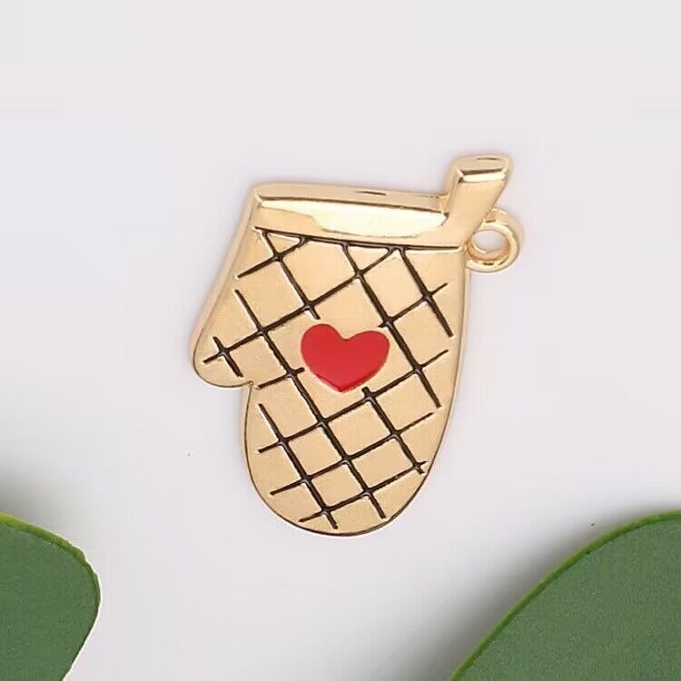 Cross-border 2023 New Christmas Series: Christmas Tree, heart-shaped gloves, oil-dripping mobile phone, keychain, necklace, accessory, Pendant Item Picture