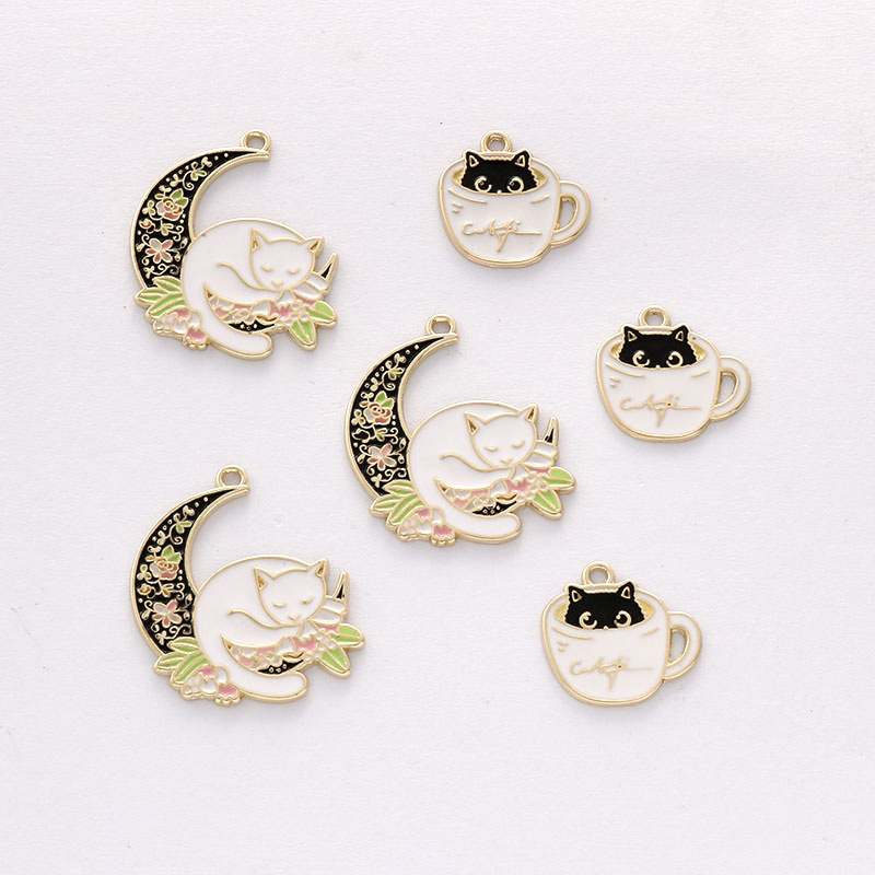 韩版可爱卡通茶杯猫月亮抱抱猫耳环吊坠手链项链钥匙扣少女心配件