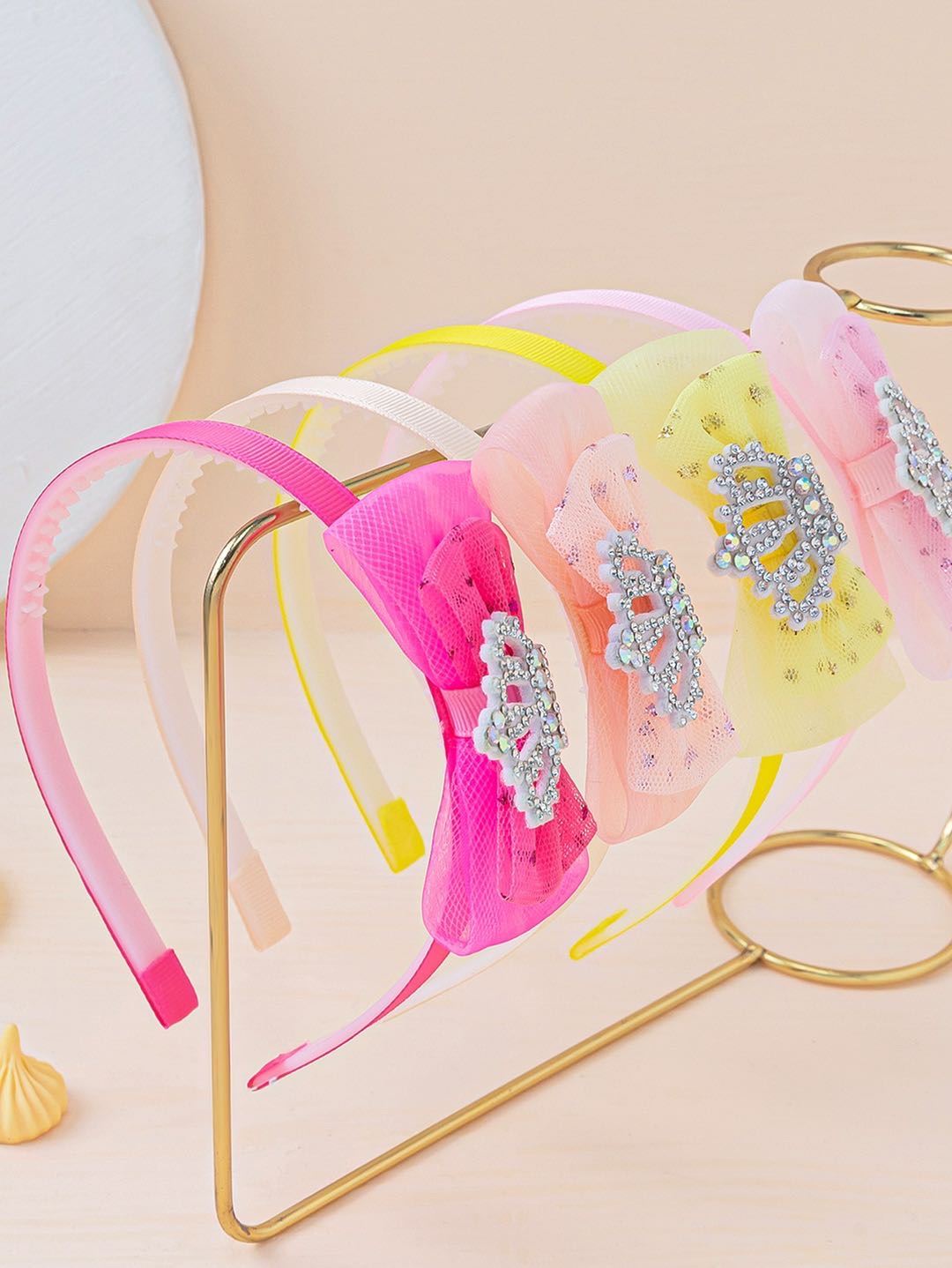 New children's crown bow hair bands and cute hair accessories for girls from Yiwu Small Commodities City
