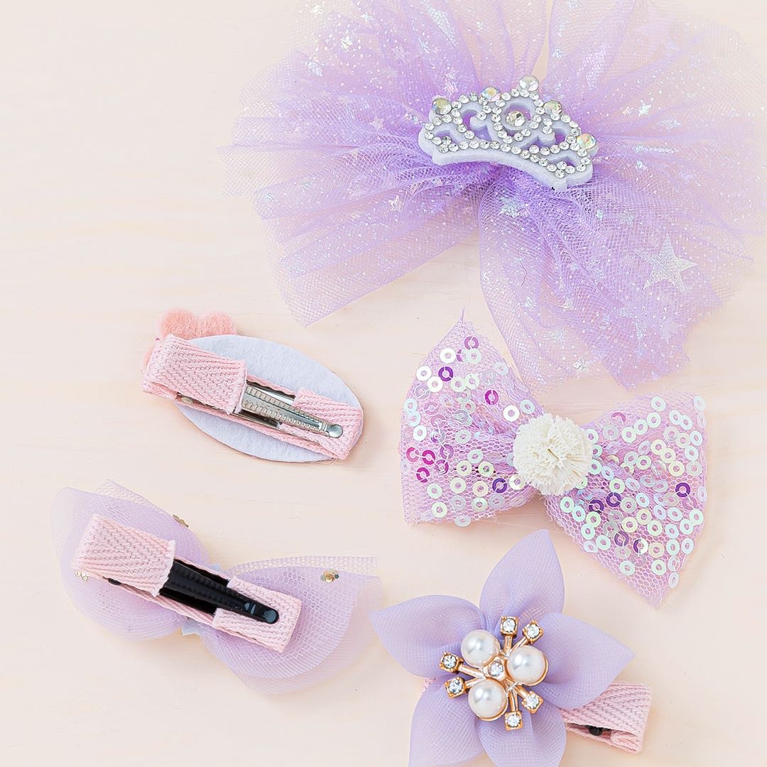 Yiwu small commodity gifts: Bows, hair accessories, children's hair clips, dance training classes, gift hair clips and headwear for little girls Application Scenario