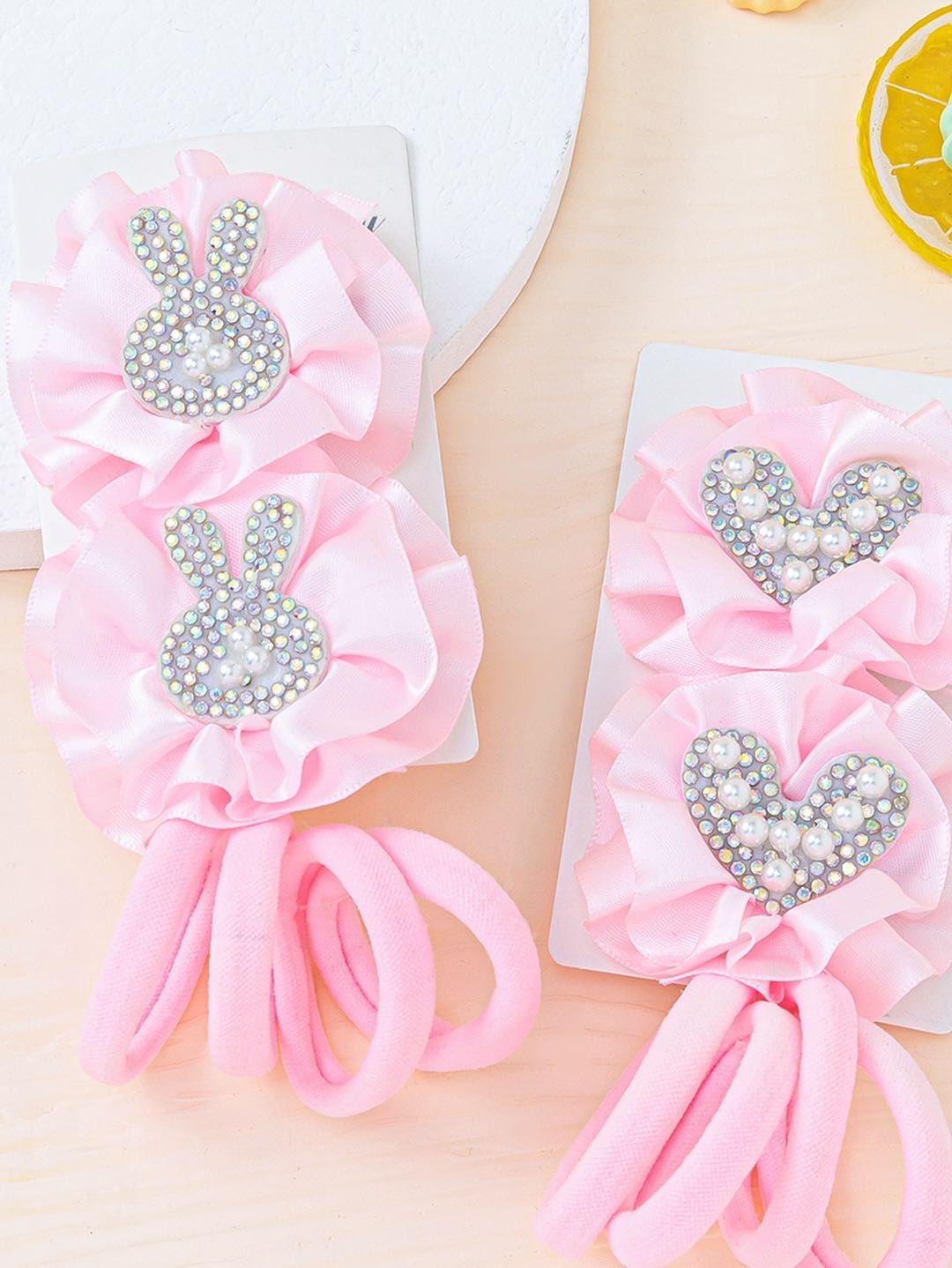 Little Yiwu Small Commodities are selling well. AB style hair clips are super cute and adorable for girls. Bow clips, baby clips, headwear, girls' hair clips, hair ties and rubber bands Specification image