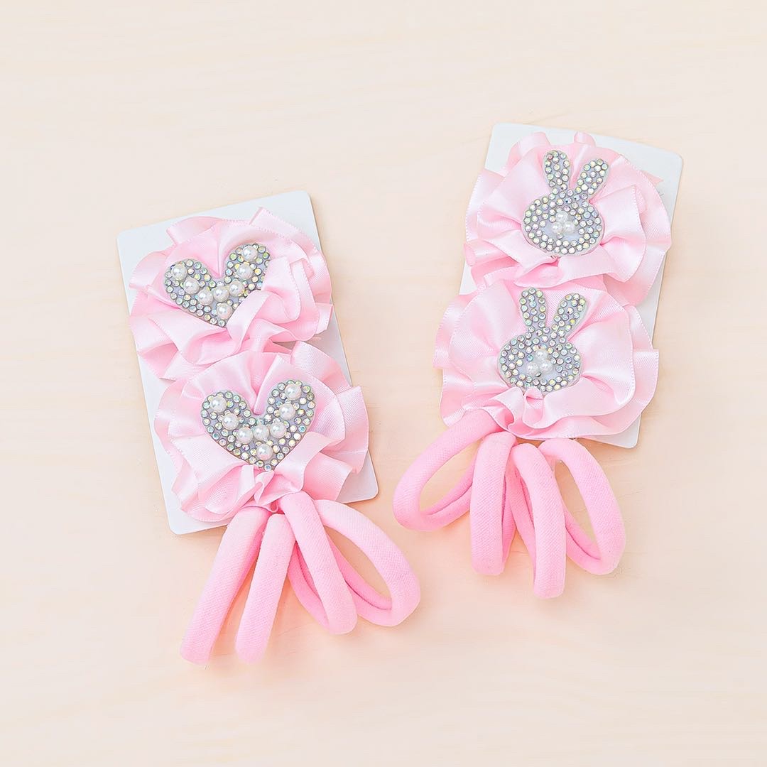 Little Yiwu Small Commodities are selling well. AB style hair clips are super cute and adorable for girls. Bow clips, baby clips, headwear, girls' hair clips, hair ties and rubber bands Application Scenario
