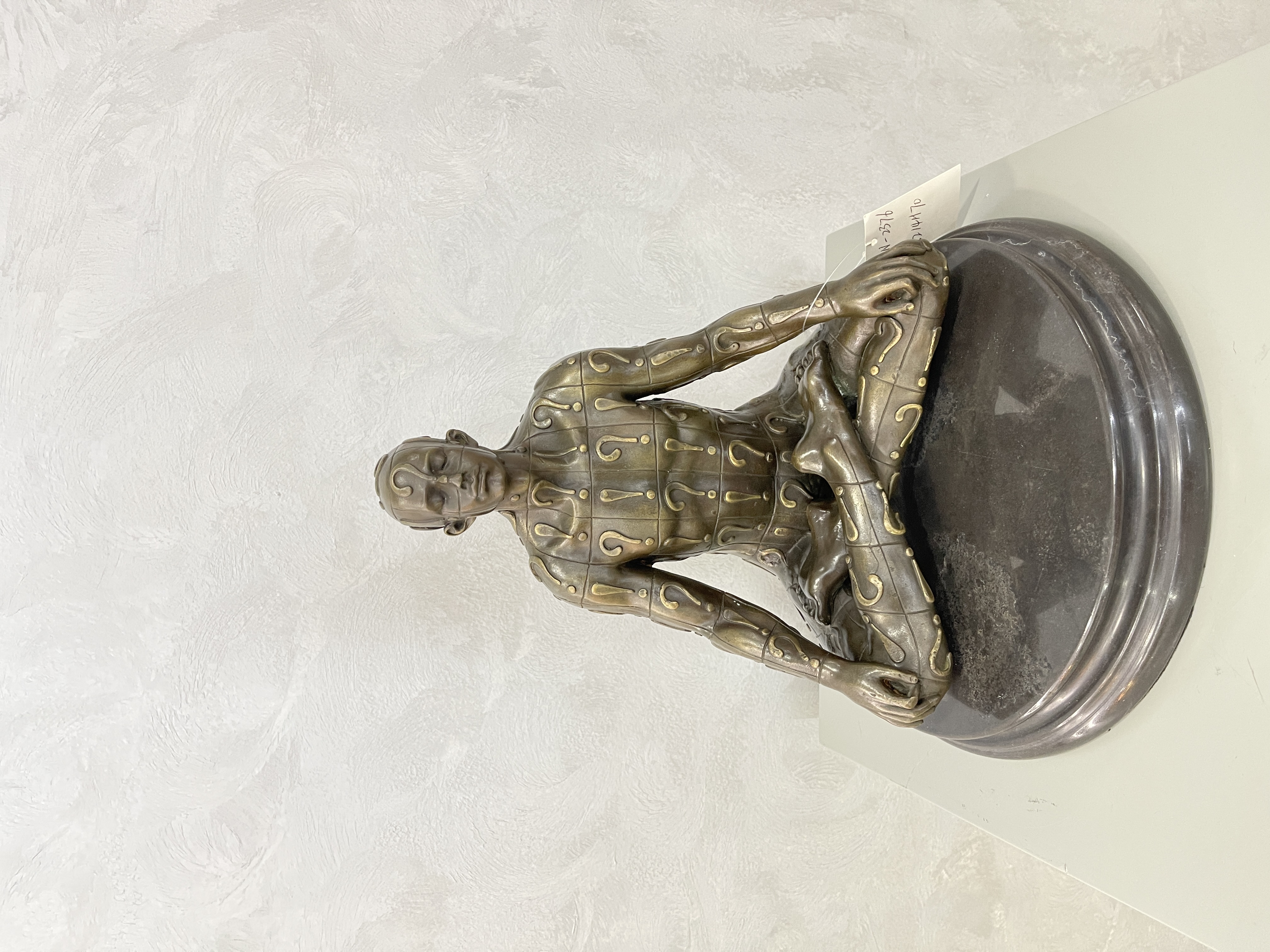 Modern abstract figure sculptures made of brass ornaments Application Scenario