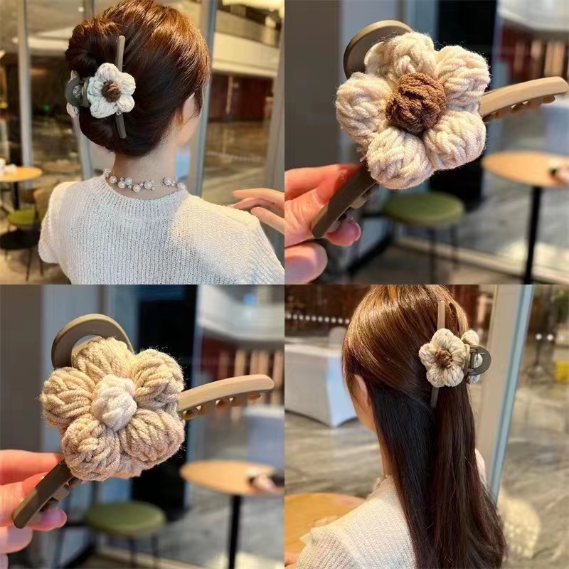 Hand-Woven Flower Grab Clip Autumn-Winter Vintage Hair Clip Sweet Large Shark Clip On The Back Of A Woman's Head Application Scenario