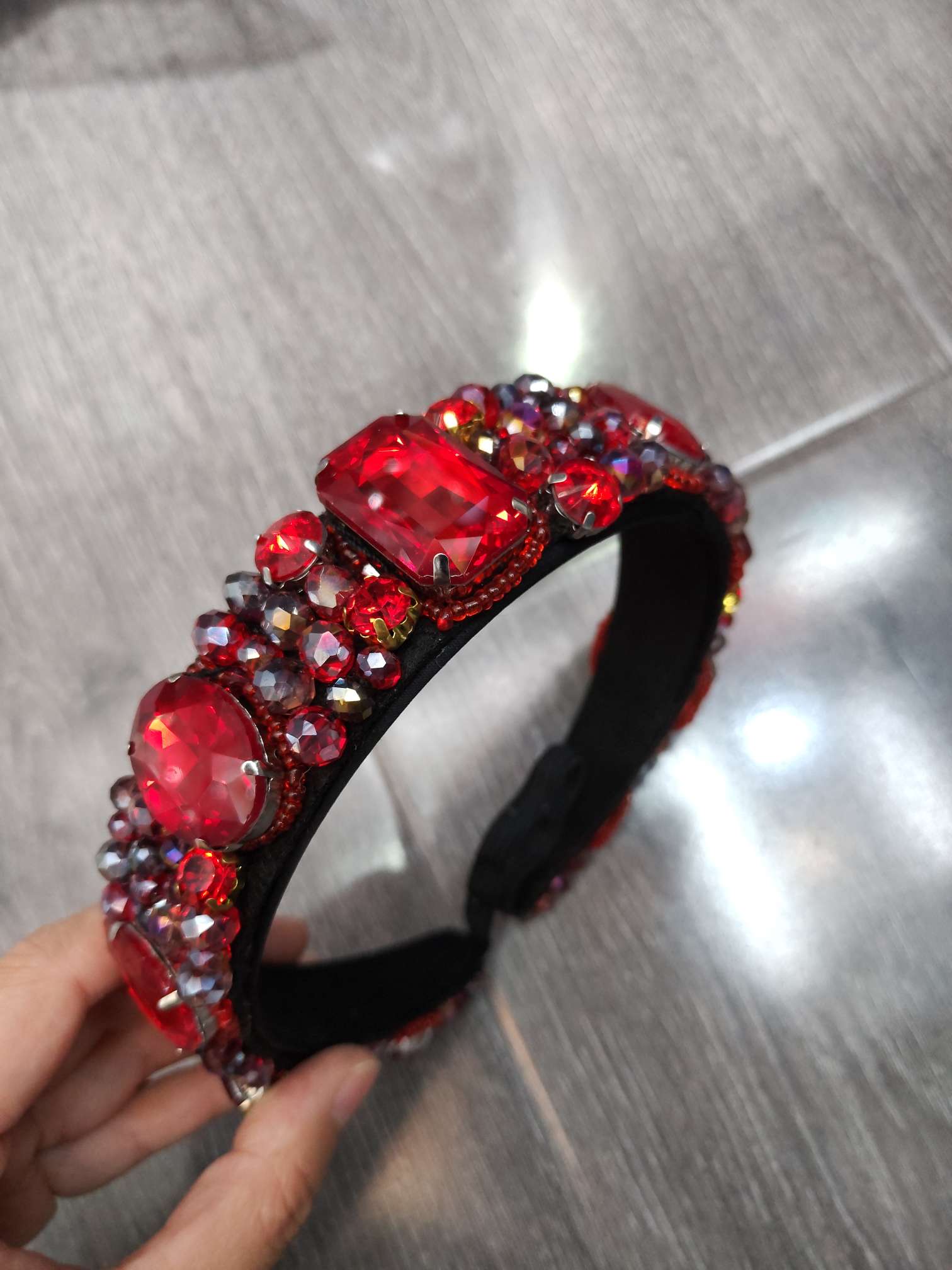 直播供货发箍工厂直销高档头饰手工缝制水晶发卡时尚百搭详情图4