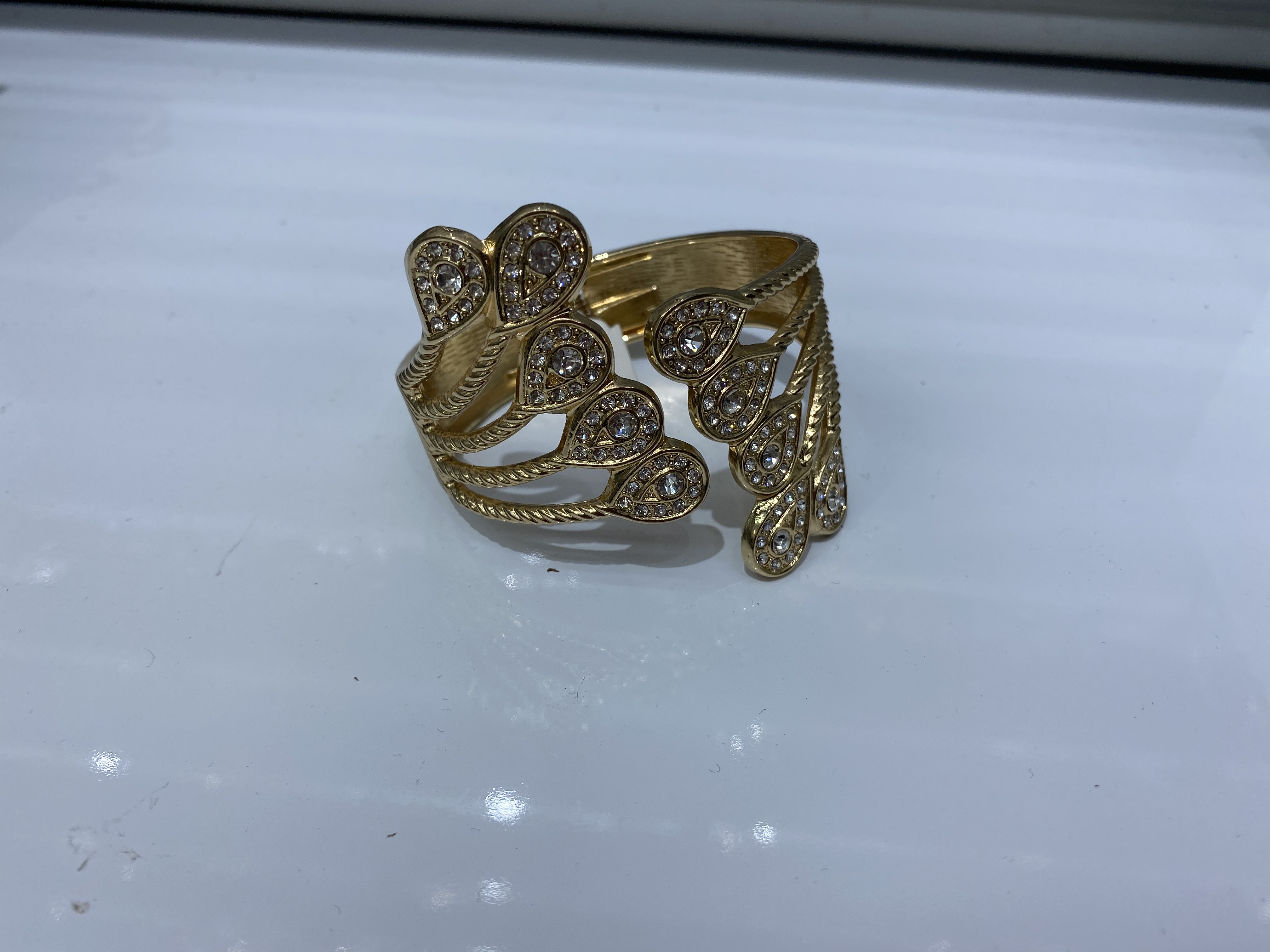 Alloy spring diamond bracelet