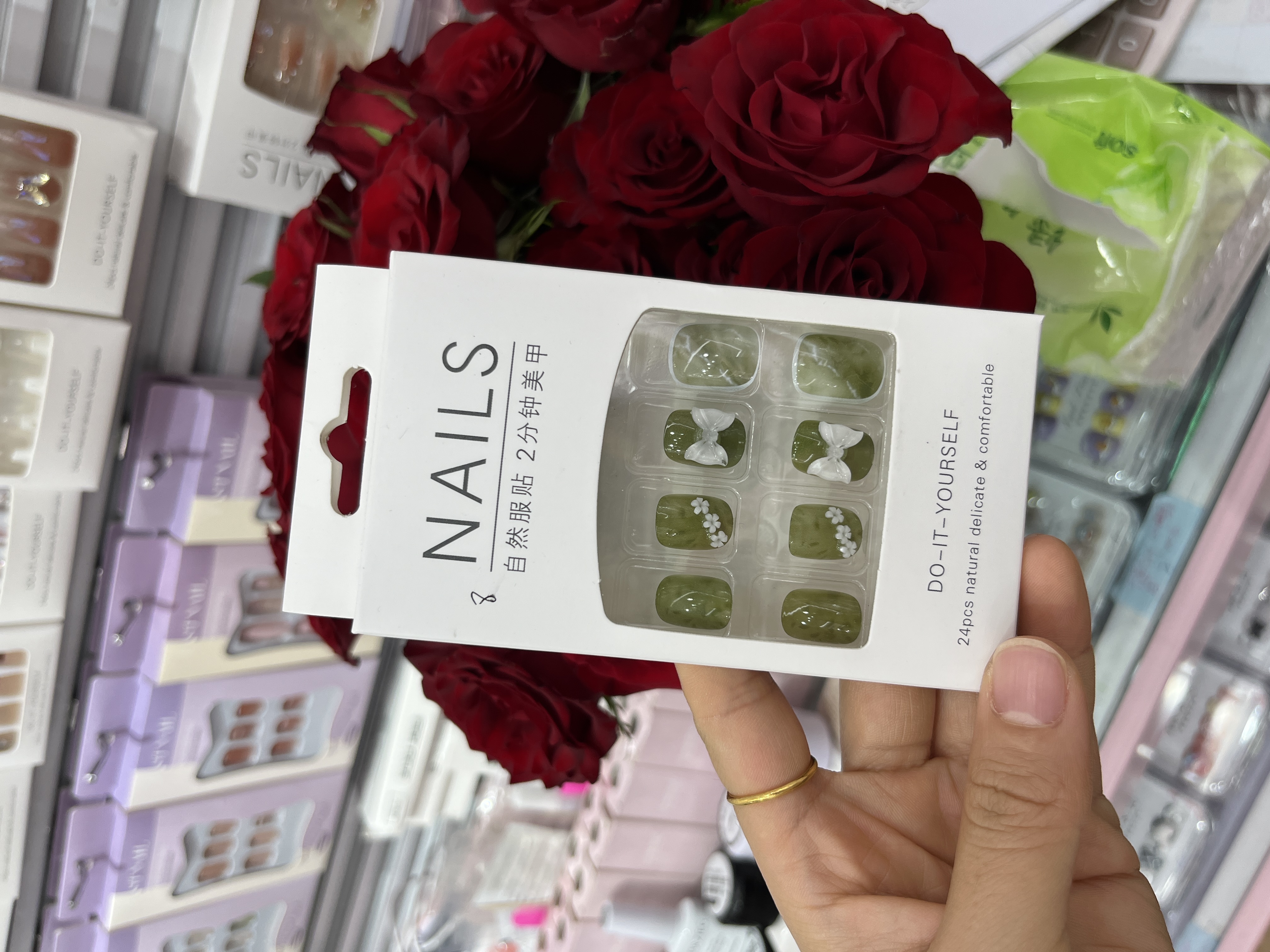 Nail art wearable nails, handcrafted nails, semi-handcrafted nails, pure handcrafted nails