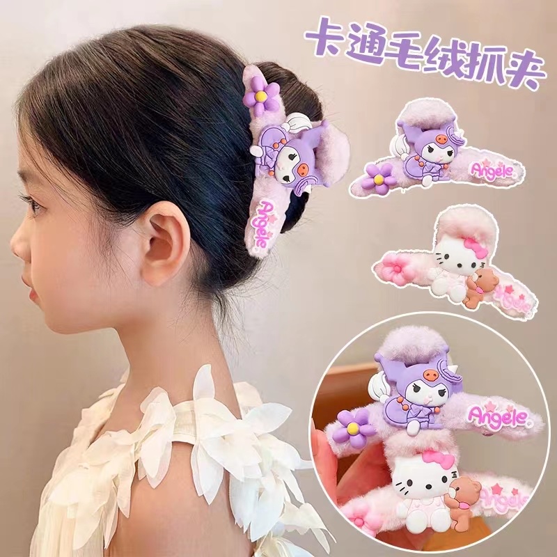 Cute Cartoon Plush Clip Female Back Hair Shark Clip Clip Net Red 2023 New Hair Card Headwear Application Scenario