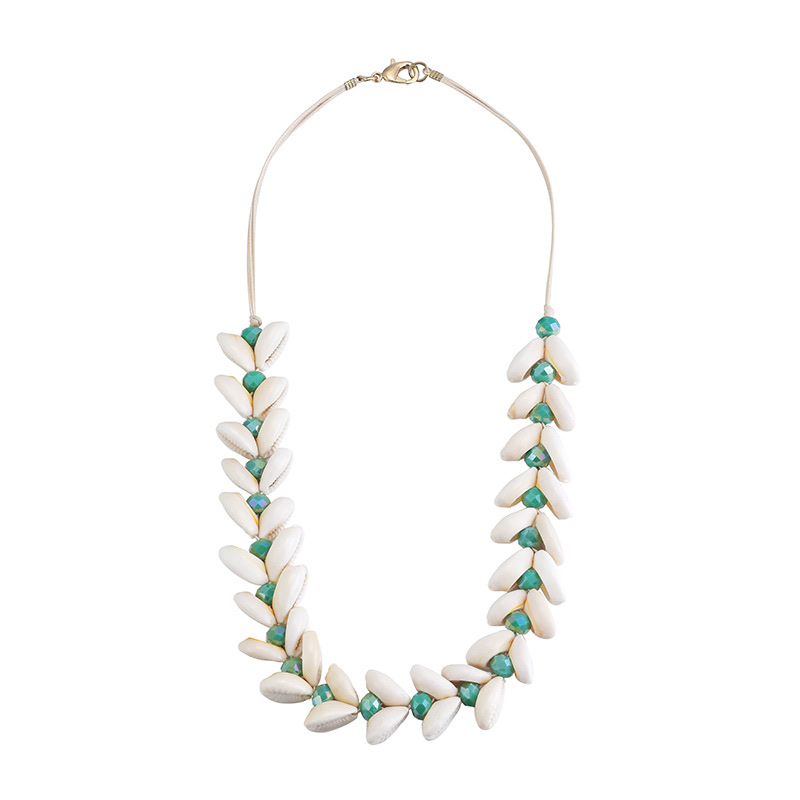 The cross-border Amazon Tooth shell crystal necklace is elegant and stylish, with a unique European and American style. It is available on AliExpress and Amazon Item Picture