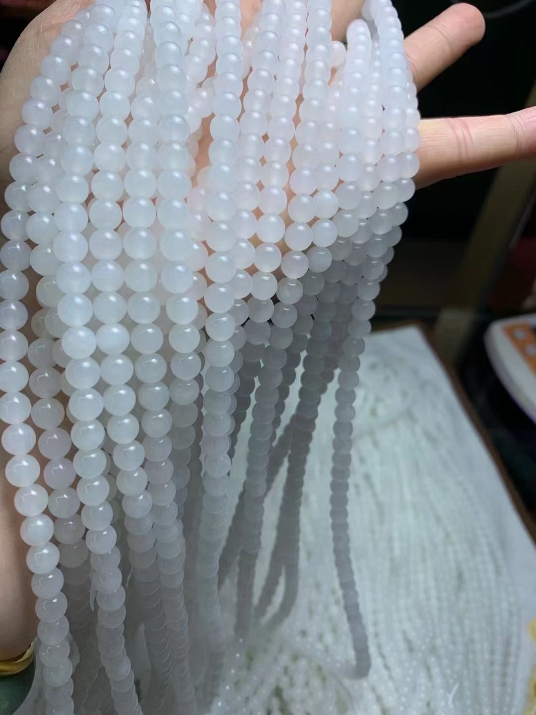 Natural Hetian white jade 6mm 108-bead bracelet for women Application Scenario