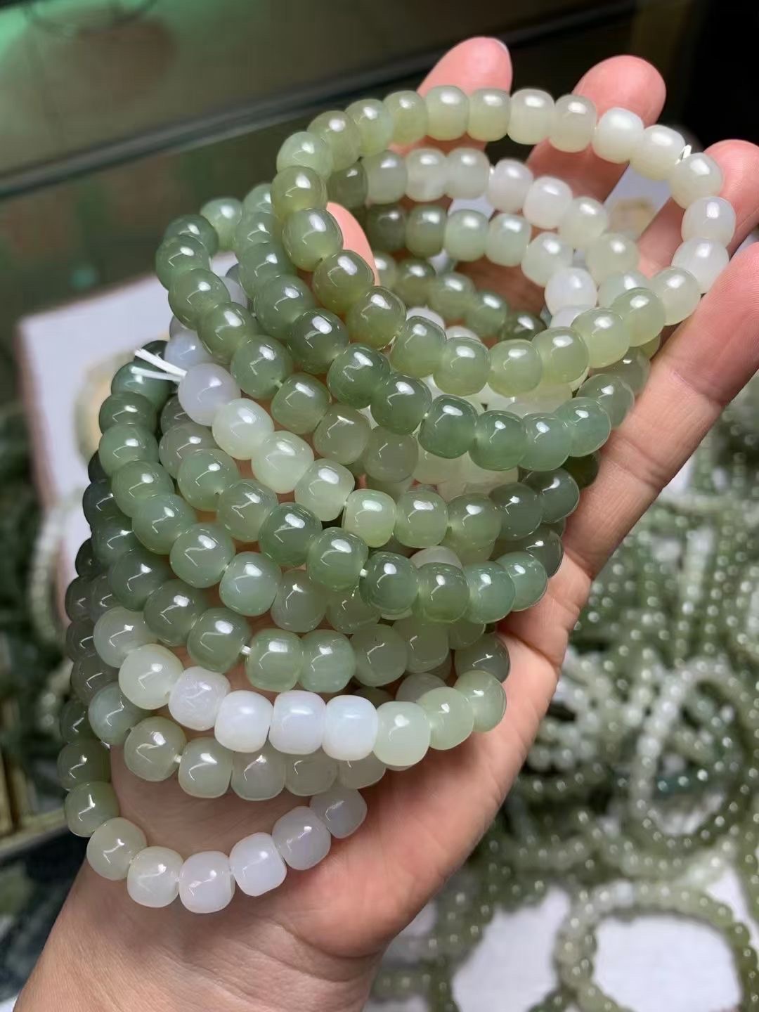 Natural Hetian jade, Qinghai material, 6x7m old shape bead gradient color bracelet for women details Picture