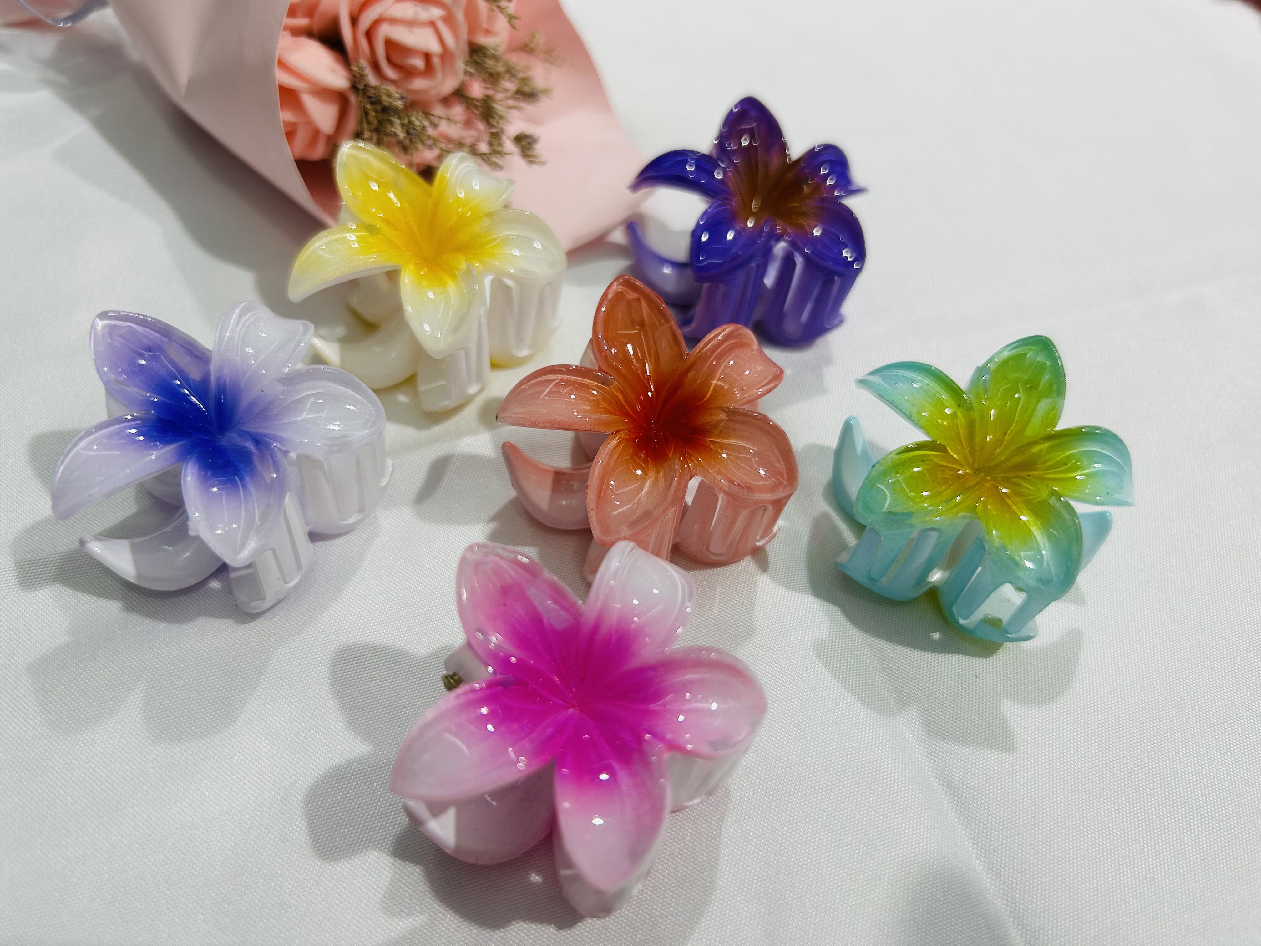 8 centimeters frangipani