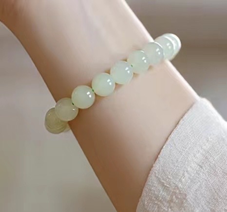 A 10mm natural Hetian jade bracelet made of Qinghai material for women Specification image