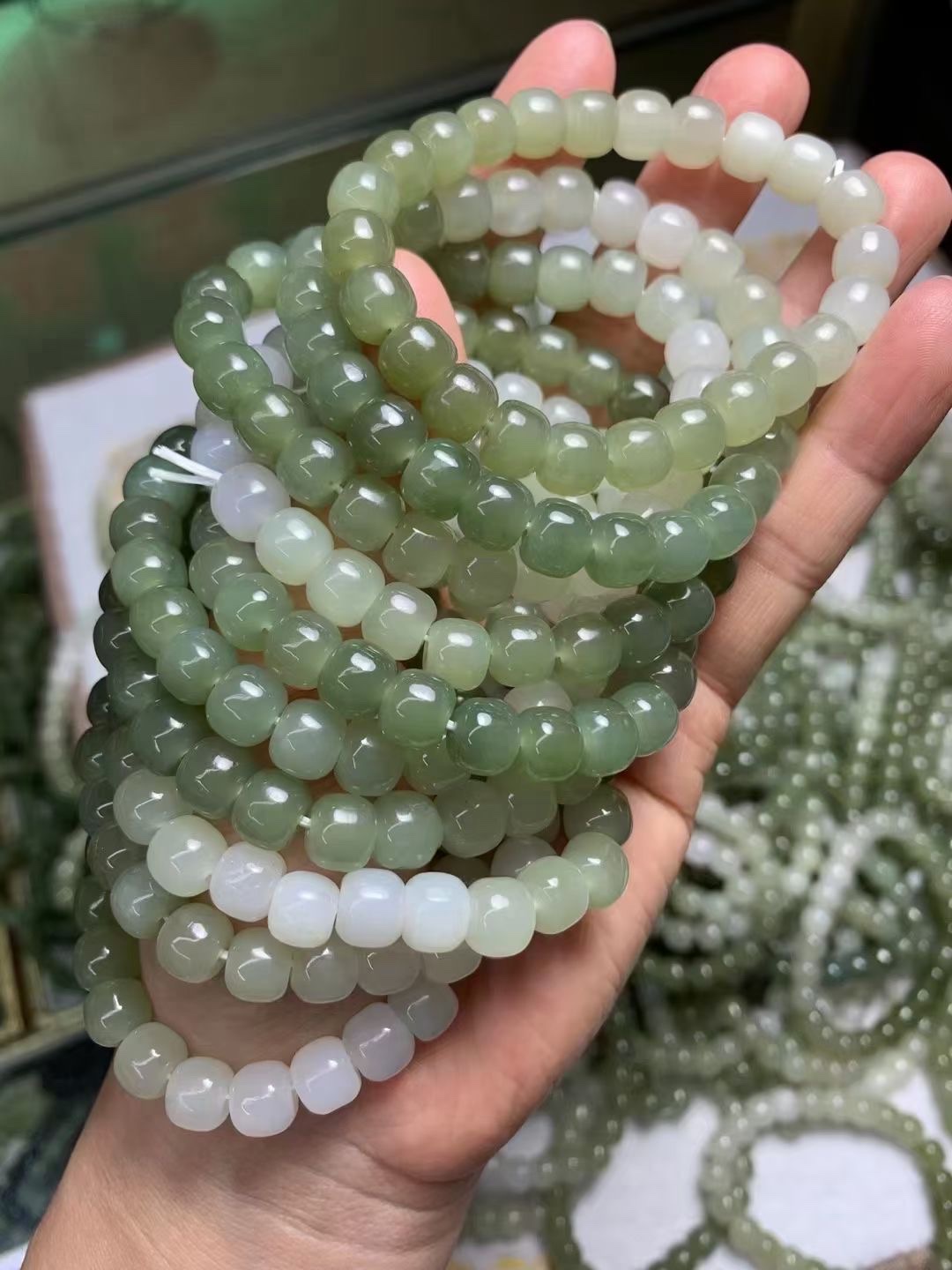 Natural Hetian jade, Qinghai material, 6x7m old shape bead gradient color bracelet for women